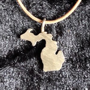 Michigan love necklace! 🖤